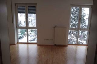Wohnung mieten in 85586 Poing, Helle 3-Zimmer-Wohnung mit EBK und Balkon in Poing