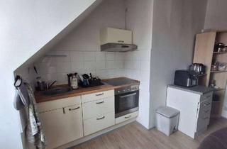 Wohnung mieten in 68169 Neckarstadt, Helle 2-ZKB Dachgeschosswohnung in zentraler Lage auch WG geeignet