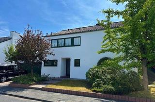 Einfamilienhaus kaufen in 53127 Ippendorf, Großzügiges Einfamilienhaus mit spektakulärem Garten in Vorzugslage von Bonn-Ippend