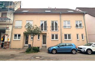 Reihenhaus kaufen in Breitgasse 24a, 69493 Hirschberg, Gemütliches Reihenhaus mit Balkon und Stellplatz!