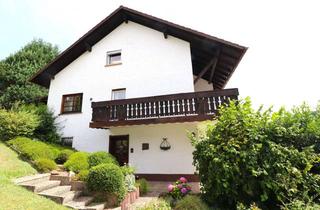 Haus kaufen in 69483 Wald-Michelbach, Das große Wohnglück im Überwald - Imposantes Familiendomizil in Hanglage mit Garten, Balkon & Garage
