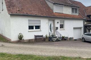 Einfamilienhaus kaufen in 67753 Aschbach, Gepflegtes Einfamilienhaus mit separatem Freizeitgrundstück in ruhiger Seitenstraße