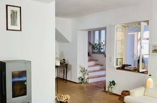 Einfamilienhaus kaufen in Leininger Strasse 15, 67273 Bobenheim am Berg, Charmantes Einfamilienhaus mit großem Garten, Innenhof und Ausbaupotential - von Privat