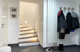 Wohnung kaufen in Quer-Straße, 67251 Freinsheim, Moderne 2,5 ZKB Wohnung, Terrasse, Hof, in 2FH
