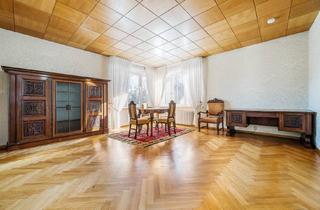 Villa kaufen in Straße 70, 14193 Berlin, Bezugsfreie Wohnung und weiteres Invest mit Entwicklungspotenzial