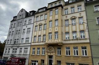 Wohnung kaufen in August-Bebel-Straße 99, 08525 Plauen, Schöne helle 3-Raum-Whg. im 1. OG mit Balkon, Laminat bzw. Fliesen, vermietet!