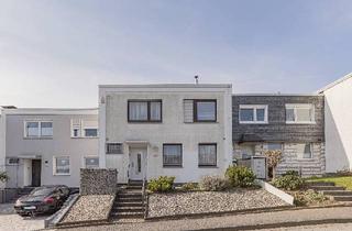 Haus kaufen in 58256 Ennepetal, Ennepetal - Familientraum am Büttenberg: großzügiges Reihenmittelhaus mit Loggia, Terrasse, Garten und Garage!