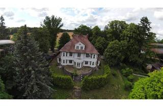 Villa kaufen in 17255 Wesenberg, Wesenberg - Herrschaftsvilla mit Wassergrundstück und Steg