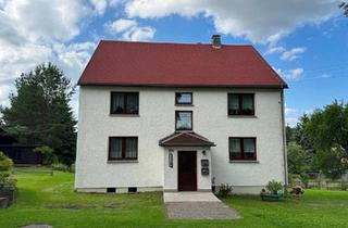 Haus kaufen in 01762 Hartmannsdorf-Reichenau, Hartmannsdorf-Reichenau - 4-Raum Wohnung mit Grundstück und Nebengelass im Osterzgebirge