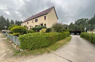 Haus kaufen in 03130 Spremberg, Spremberg - Attraktives Reihenendhaus mit Doppelgarage, Carport & Nebengelass