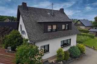 Einfamilienhaus kaufen in 56754 Roes, Roes - Wohnen im Herzen von Roes!