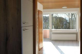 Wohnung mieten in Feckweilerstraße 7a, 55765 Birkenfeld, Attraktive und vollst. renovierte 2-Zimmer-Maisonette-Wohnung mit geh. Innenausstattung mit Balkon