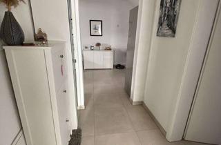 Wohnung mieten in 63165 Mühlheim, Geschmackvolle 2,5-Zimmer-DG-Wohnung mit gehobener Innenausstattung mit EBK in Mühlheim am Main