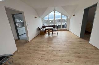 Wohnung mieten in Schwalbenstraße, 59519 Möhnesee, Attraktive 2,5-Zimmer-Dachgeschosswohnung mit geh. Innenausstattung mit Balkon und EBK in Möhnesee