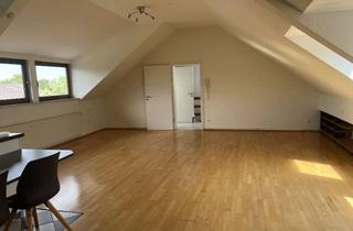 Wohnung mieten in 61206 Wöllstadt, Renovierte 2 Zi.Dachgeschosswohnung mit Einbauküche in Nieder-Wöllstadt