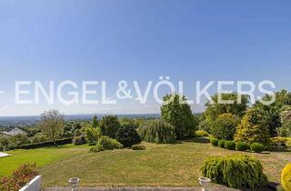Villa kaufen in 65812 Bad Soden, Traumgrundstück mit grandiosem Blick und sanierungsbedürftiger Villa