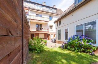 Mehrfamilienhaus kaufen in 42651 Solingen-Mitte, Mehrfamilienhaus mit großem Hintergebäude und Hofflächen für mehrere PKW