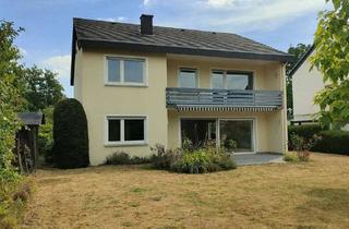 Haus kaufen in 65347 Eltville, Großzügiges EFH, herrlicher Garten, 2 Garagen in idyllischer Weinbergslage von Eltville-Hattenheim