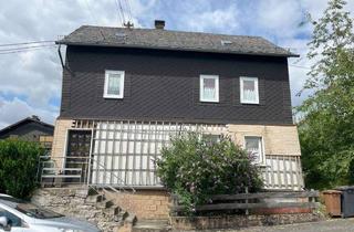 Einfamilienhaus kaufen in 56244 Freirachdorf, Einfamilienhaus mit Garten und Potenzial