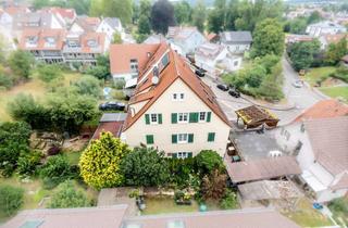 Bauernhaus kaufen in 73269 Hochdorf, Stilvoll kernsaniertes Bauernhaus mit Garten, Terrasse, 2x Carports & Gewölbekeller