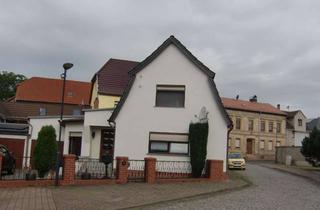 Einfamilienhaus kaufen in 06571 Roßleben, Einfamilienhaus mit Zufahrt/Garage und Garten in ruhiger Lage von Roßleben