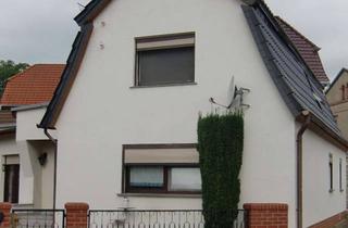 Einfamilienhaus kaufen in 06571 Roßleben, Einfamilienhaus mit Zufahrt/Garage und Garten in ruhiger Lage von Roßleben