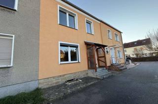 Haus kaufen in Ferdinand-Von-Freiligrath-Str. 35, 02977 Hoyerswerda, Reihenmittelhaus zum Ausbau