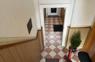 Haus kaufen in 42929 Wermelskirchen, Kapitalanlage in guter Lage - Dreifamilienhaus in Wermelskirchen.