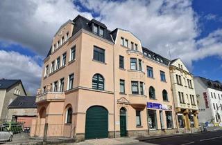 Anlageobjekt in 08107 Kirchberg, Repräsentatives Wohn- und Geschäftshaus mit Aufzug in Kirchberg/Sachsen zu verkaufen!