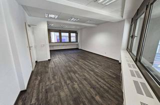 Immobilie mieten in 60327 Gutleutviertel, PROVISIONSFREI | Büro-/Praxisetage | mietfreie Zeit | viele Fenster | nähe Westhafen