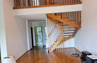 Wohnung kaufen in 24113 Molfsee, WOHNTRAUM, 4-ZI-MAISONETTE-WOHNG. MIT GEHOBENEM AMBIENTE, KAMIN, TERRASSE U GARAGE IN MOLFSEE