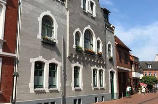 Wohnung mieten in Frau Clara Straße, 24340 Eckernförde, Stilvolle, 2-Raum-Altbauwohnung mitten inEckernförde