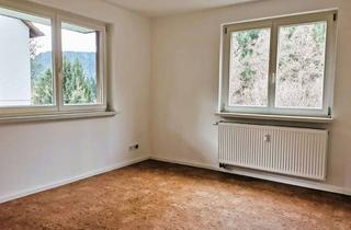 Wohnung mieten in Uhlandstr. 19, 72275 Alpirsbach, Freundliche 4-Zimmer-Wohnung mit Einbauküche in Alpirsbach