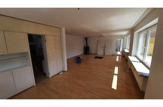 Wohnung mieten in Austraße 2a, 93339 Riedenburg, Freundliche 6-Zimmer-Wohnung mit Balkon und EBK in Riedenburg