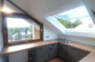 Wohnung mieten in 71640 Ludwigsburg, Lichtdurchflutete 2-Zimmer-Dachgeschosswohnung mit Balkon & Tiefgarage – Erstbezug nach Sanierung