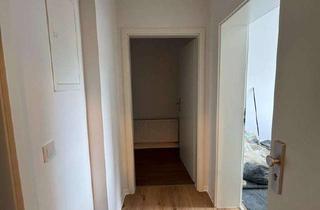 Wohnung mieten in Hastener Straße 95, 42855 Remscheid, ***GEMÜTLICHE 2,5 ZIMMER SOUTERRAIN WOHNUNG***