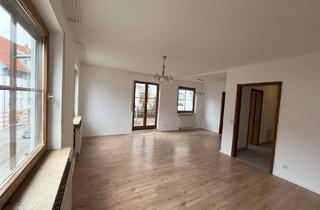 Wohnung mieten in Obere Hauptstraße 27, 72172 Sulz, Helle & gemütliche 2,5-Zimmer Wohnung mit EBK, Terasse & TGS
