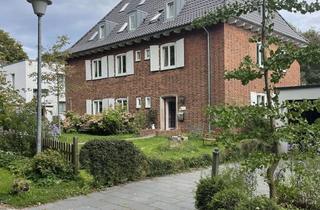 Wohnung mieten in 24159 Holtenau, Stilvolle Altbauwohnung mit Balkon und Einbauküche in Kiel-Holtenau - Erstbezug nach Renovierung