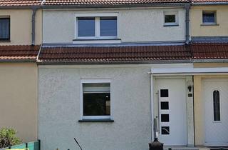 Haus kaufen in Langer Grund 82, 15236 Jacobsdorf, Reihenmittelhaus zum Ausbauen in sehr ruhiger Seitenstraße