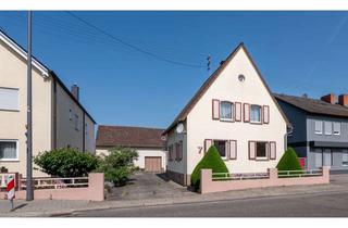Haus kaufen in Flugplatzstraße, 67435 Lachen-Speyerdorf, Zweifamilienhaus mit Anbau, Garten, Garage und Hof