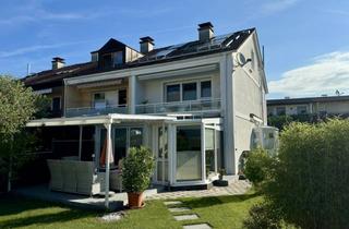 Reihenhaus kaufen in 83026 Rosenheim, Top gepflegtes Reiheneckhaus mit hochwertiger EBK, Einzelgarage und Pool!