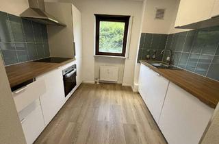 Wohnung kaufen in Kurt-Lindemann Straße 22, 69151 Neckargemünd, Neckargemünd - Kernsanierte 2,5-Zi-Wohnung mit EBK, Balkon und Garage in Neckargemünd