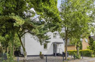 Einfamilienhaus kaufen in 40489 Düsseldorf, Düsseldorf - Freistehendes, stilvoll modernisiertes Einfamilienhaus mit großzügigem Wohnkomfort