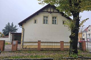 Einfamilienhaus kaufen in 15517 Fürstenwalde, Fürstenwalde/Spree / Fürstenwalde Süd - Einfamilienhaus mit ca. 180 m² auf 720 qm Grundstück inkl. Nebengebäude