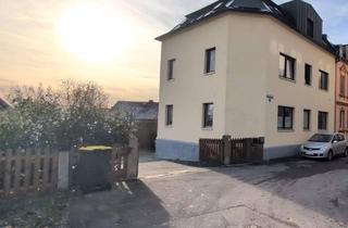 Haus kaufen in 95173 Schönwald, Schönwald - Vermietetes Zweifamilienhaus