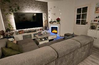 Wohnung kaufen in 27576 Bremerhaven, Bremerhaven - Innenstadtnahe sanierte 2,5 Zimmer-Wohnung mit 40qm Dachboden!
