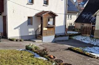 Haus kaufen in 78737 Fluorn-Winzeln, Fluorn-Winzeln - Haus mit angrenzendem Grundstück