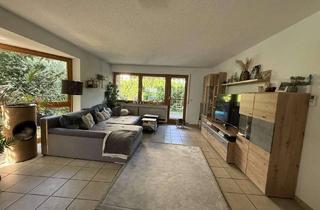 Wohnung kaufen in 72639 Neuffen, Großzügige EG-Wohnung mit eigenem Gartenanteil und 2 TG-Stellplätzen in Neuffen