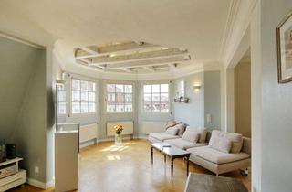 Wohnung kaufen in 71636 Ludwigsburg, Altbau-Flair mit Weitblick: Zentrales Wohnen über den Dächern