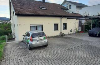 Wohnung kaufen in 72793 Pfullingen, Großzügige 2,5-Zimmer-DG-Wohnung in gepflegtem 5 Fam. Haus in bevorzugter Wohnlage in Pfullingen